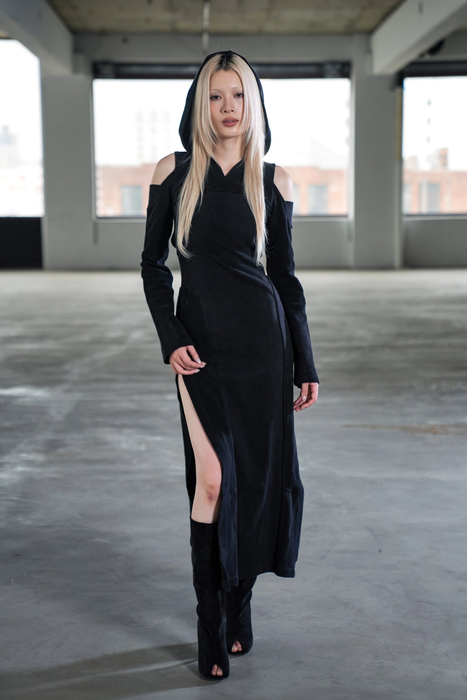 ARES HOODED DRESS - BLACK