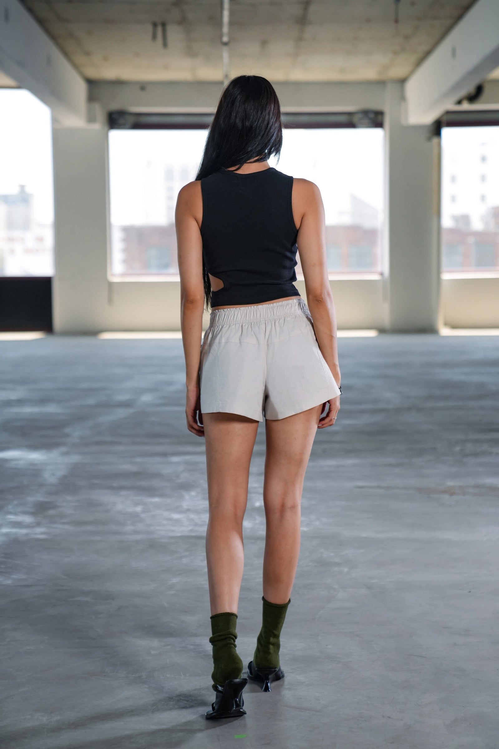 JUNO CUTOUT TANK - BLACK