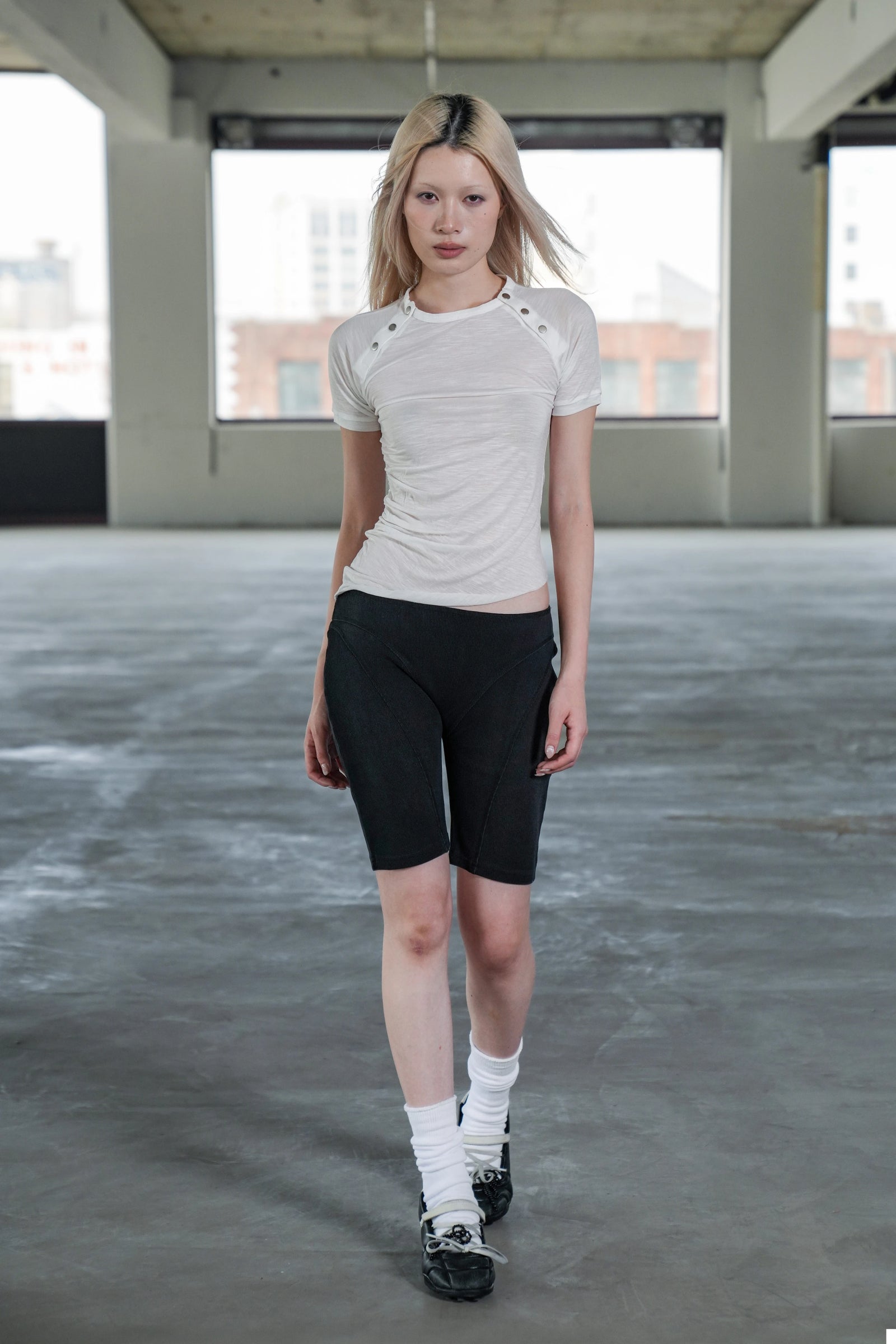 NIKKE BIKER SHORTS - BLACK
