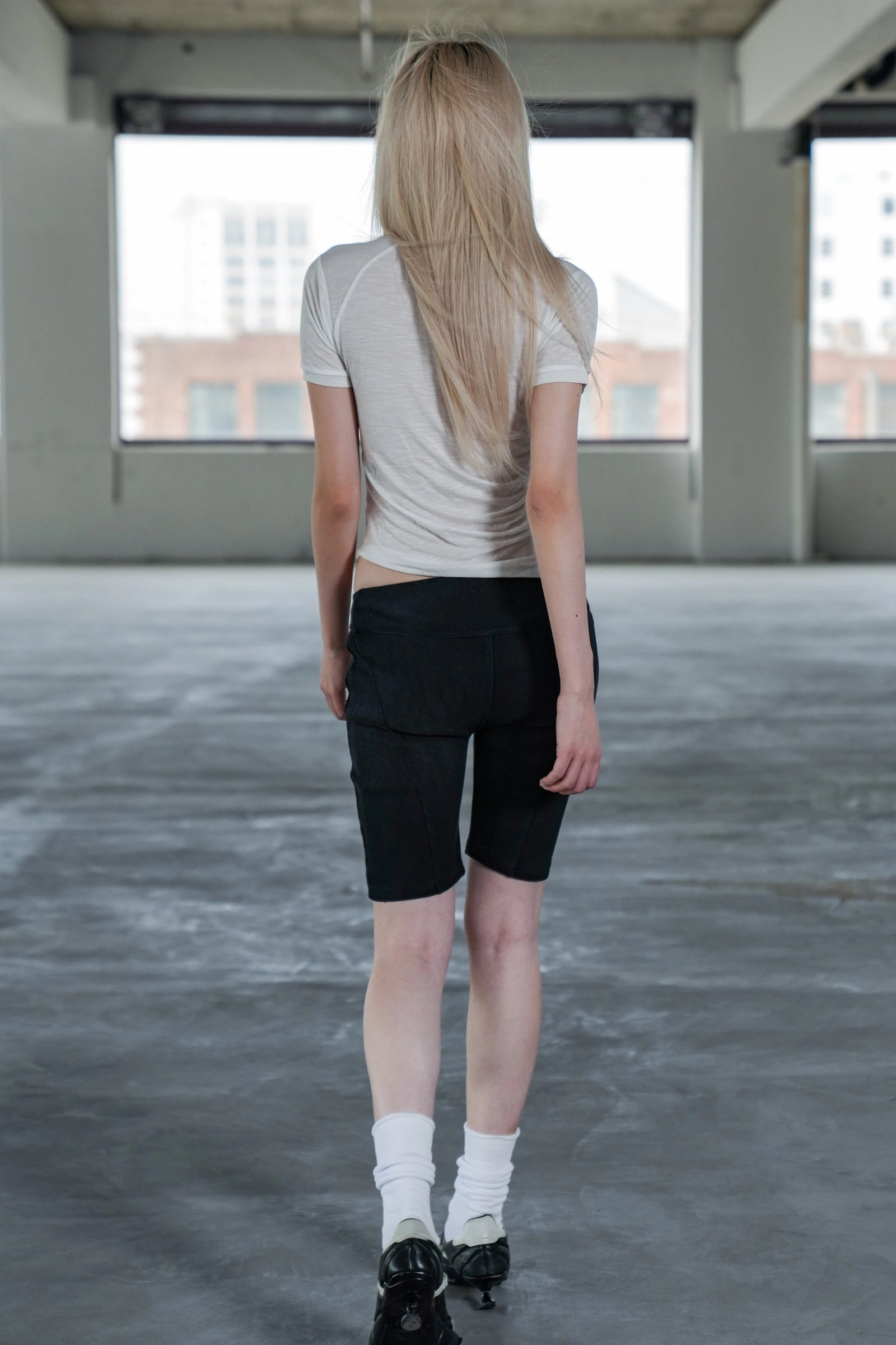 NIKKE BIKER SHORTS - BLACK