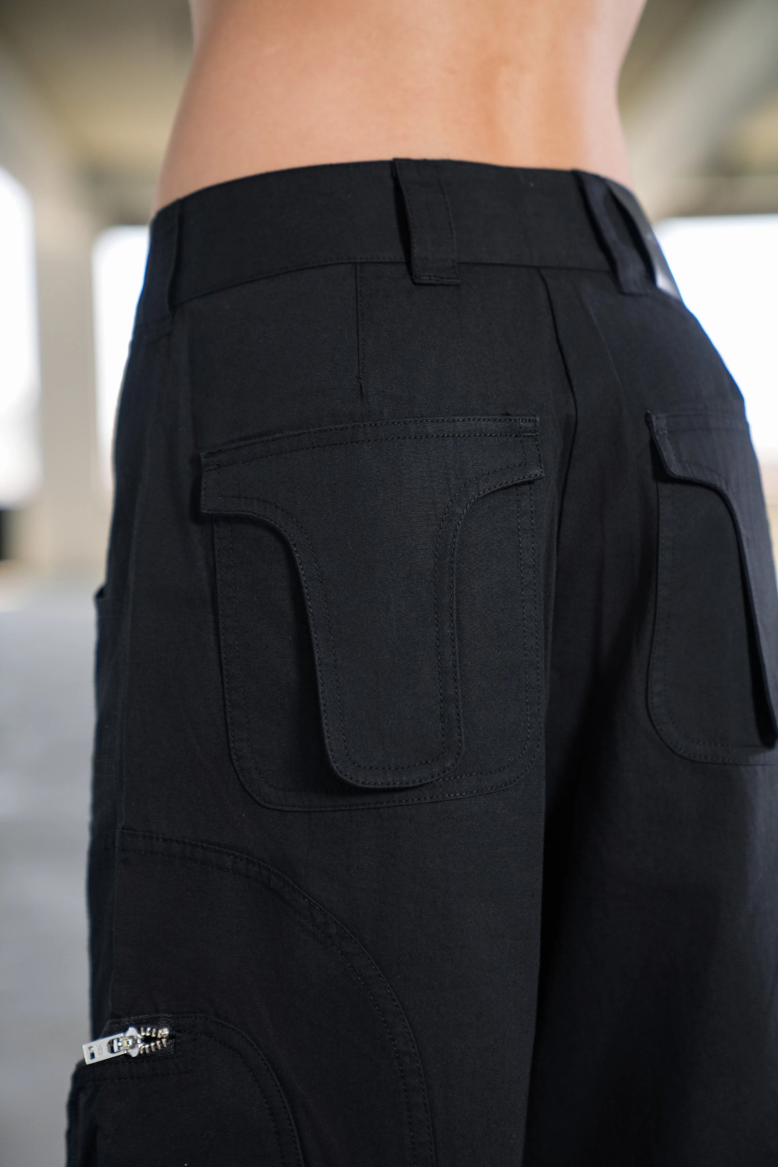 ODYSSEY HIGH-WAISTED CARGO SHORTS - BLACK