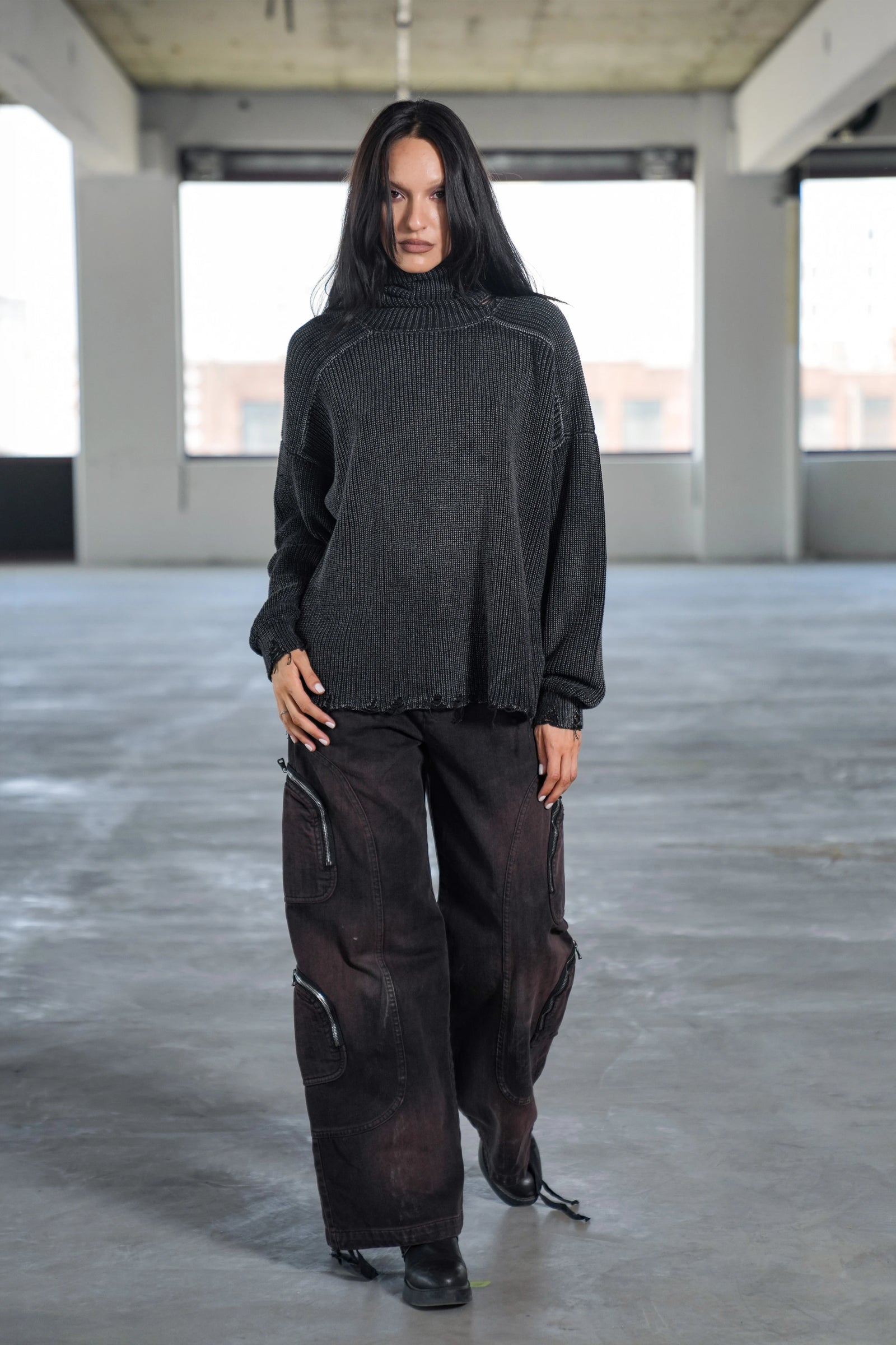 RHAIN KNIT SWEATER - BLACK
