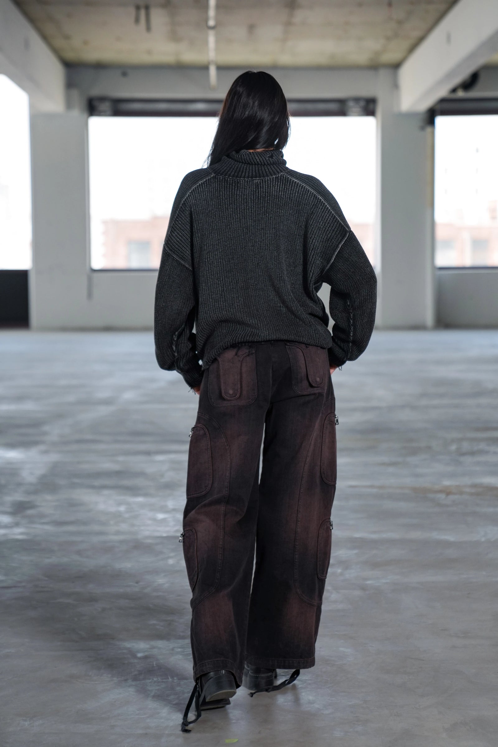RHAIN KNIT SWEATER - BLACK