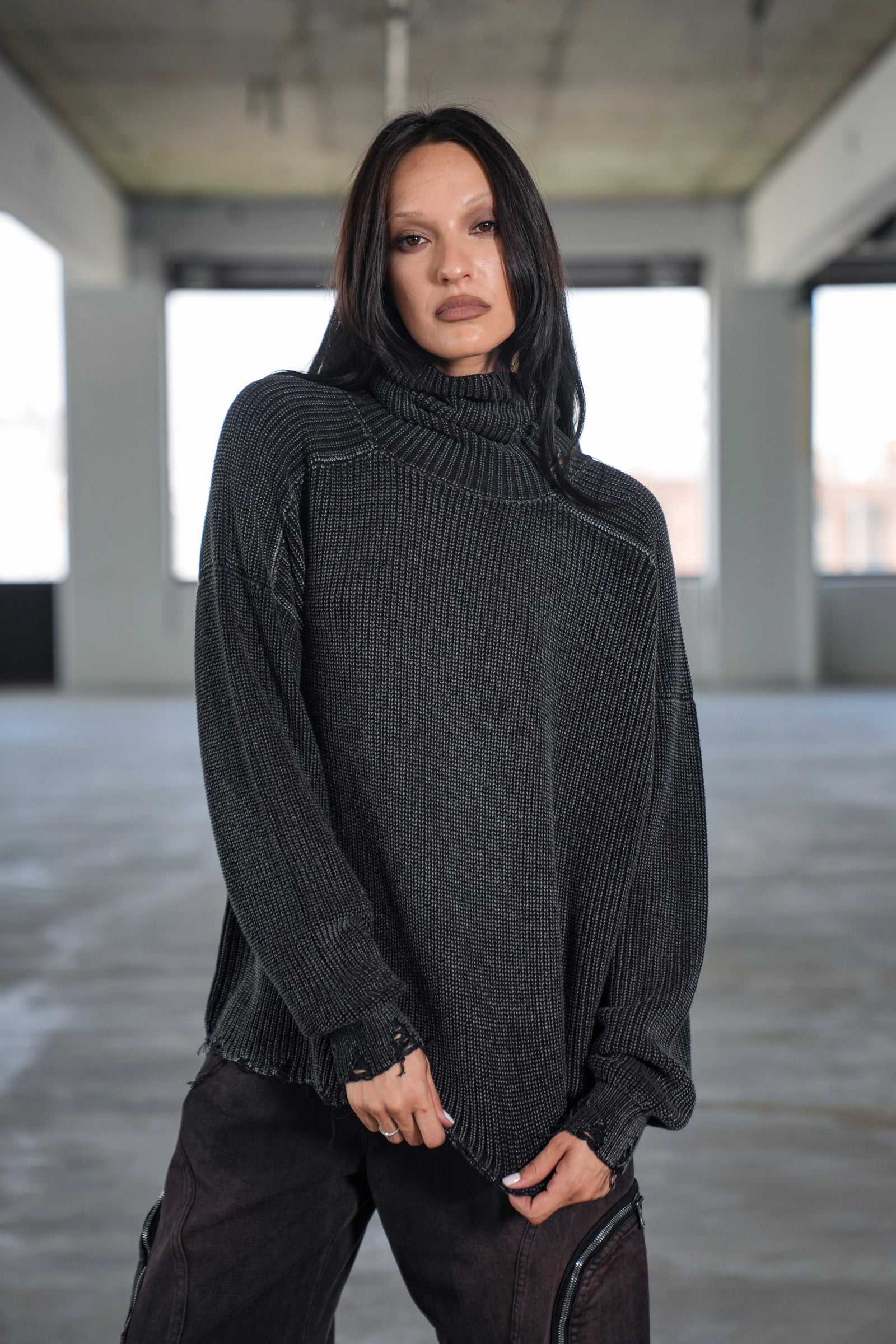 RHAIN KNIT SWEATER - BLACK