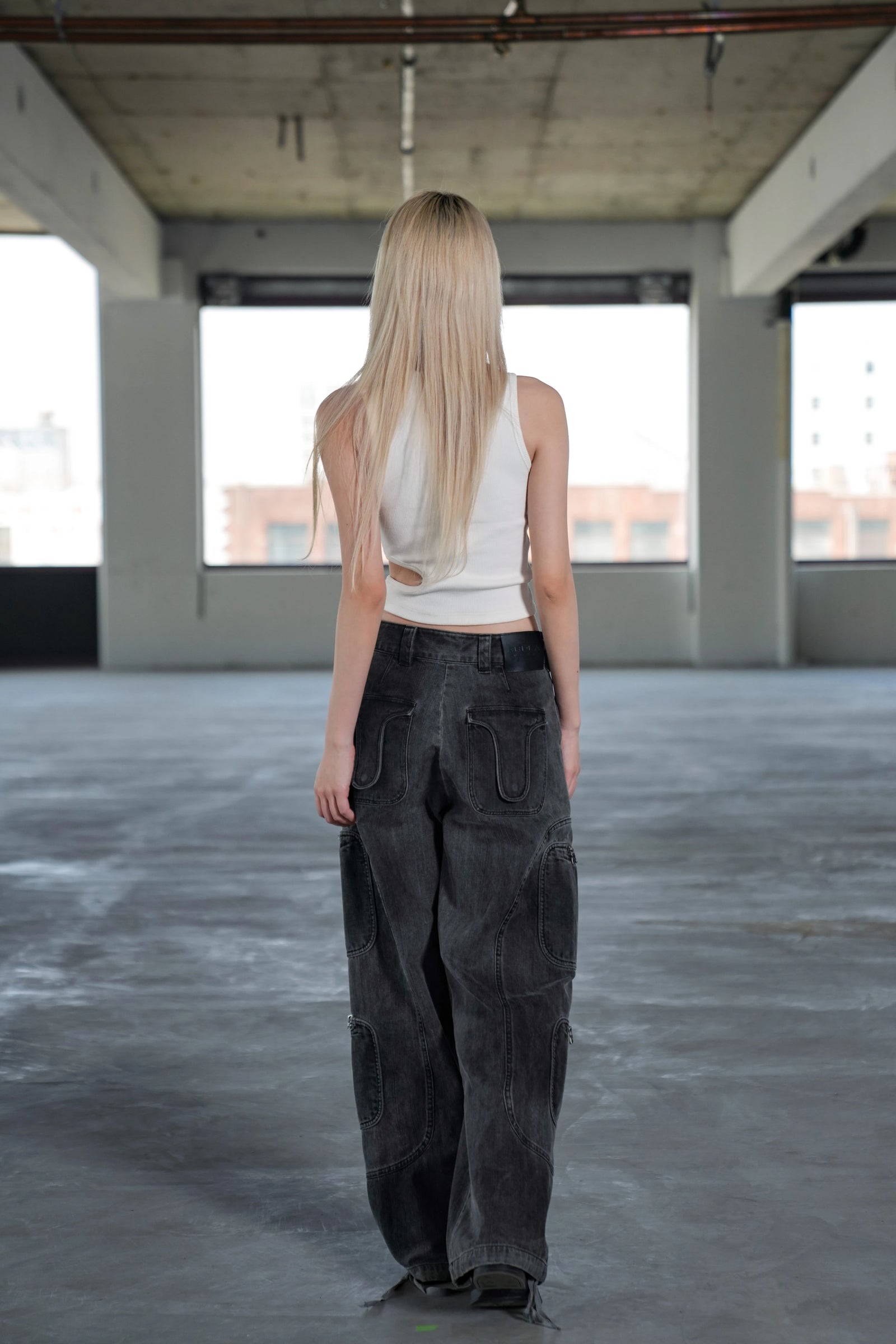 ODYSSEY HIGH-WAISTED CARGO PANTS - CONCRETE