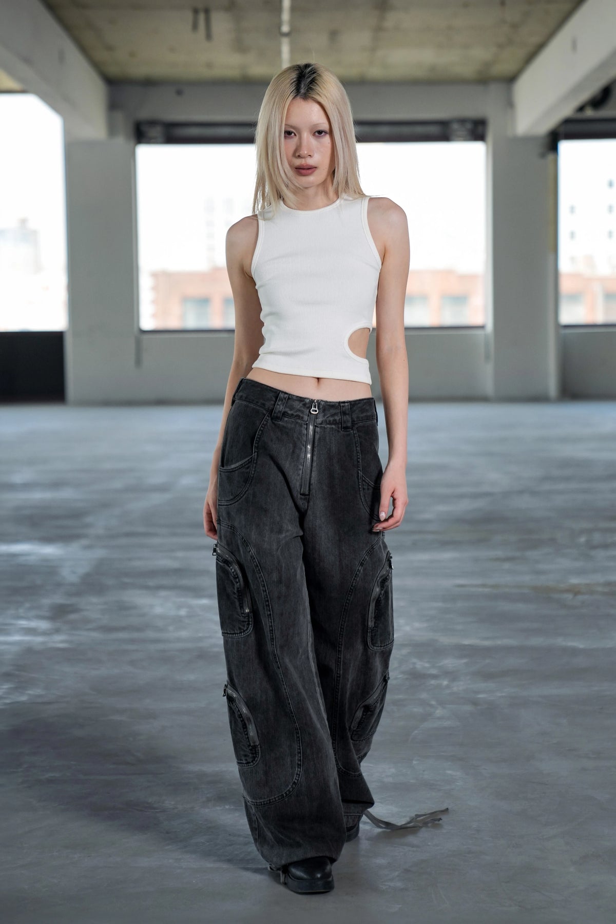 ODYSSEY HIGH-WAISTED CARGO PANTS - CONCRETE