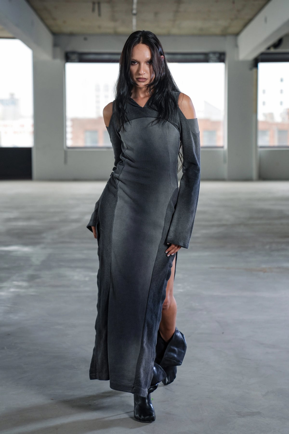ARES HOODED DRESS - GREY
