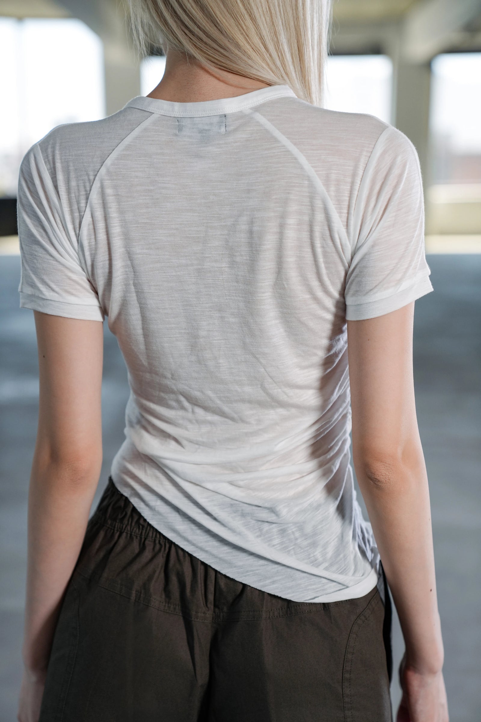ALLURE SNAP TEE - WHITE